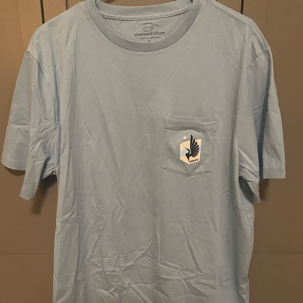 Vineyard Vines Minnesota United soccer tee